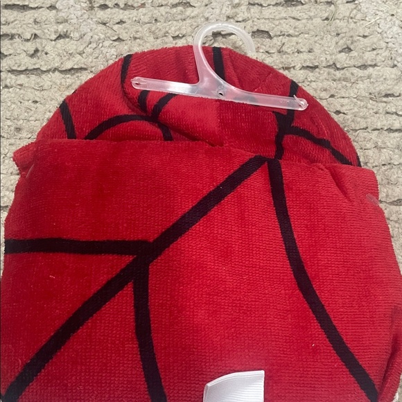 Spiderman Red Hooded Towel for Kids NWT - Picture 6 of 7